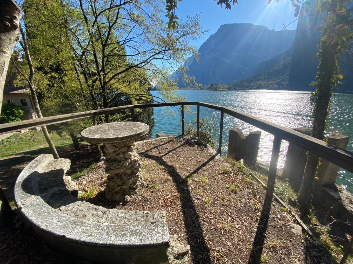 Castel Toblino Apartments Calavino Eksteriør bilde