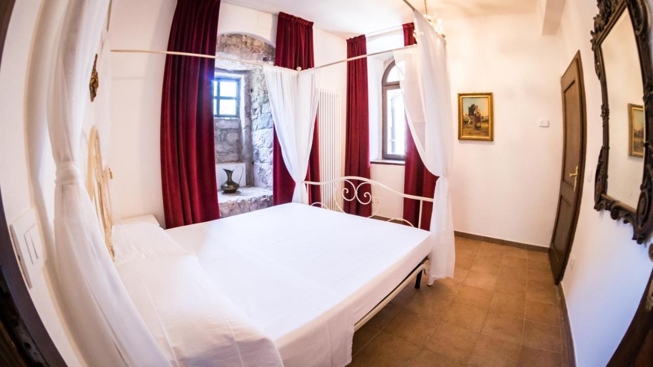 Castel Toblino Apartments Calavino Eksteriør bilde